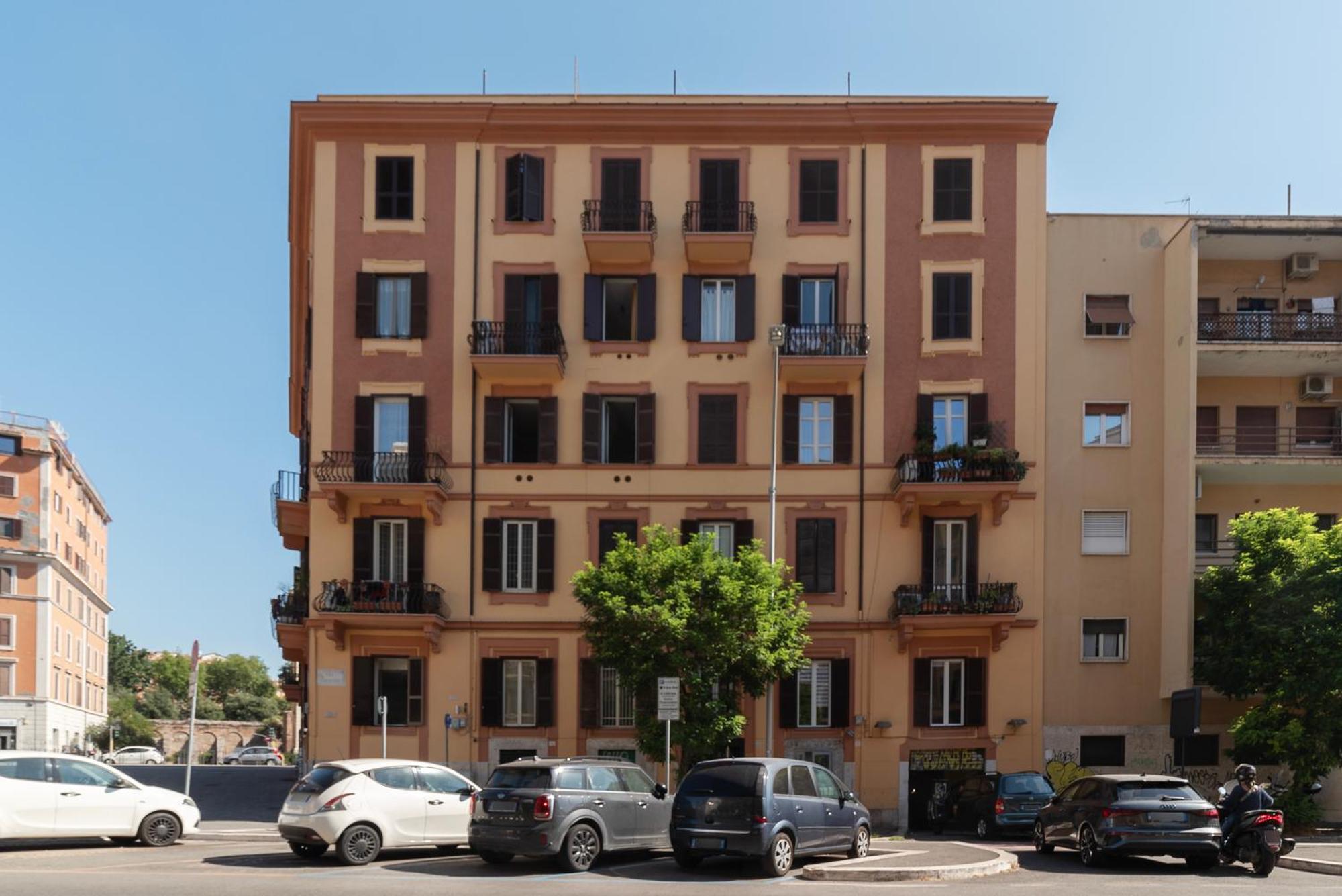 Mm San Giovanni Apartment Рим Экстерьер фото